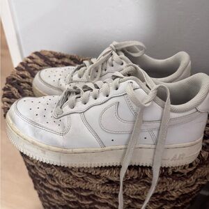 Nike Air Force 1 Off-White Sneakers women’s size 7